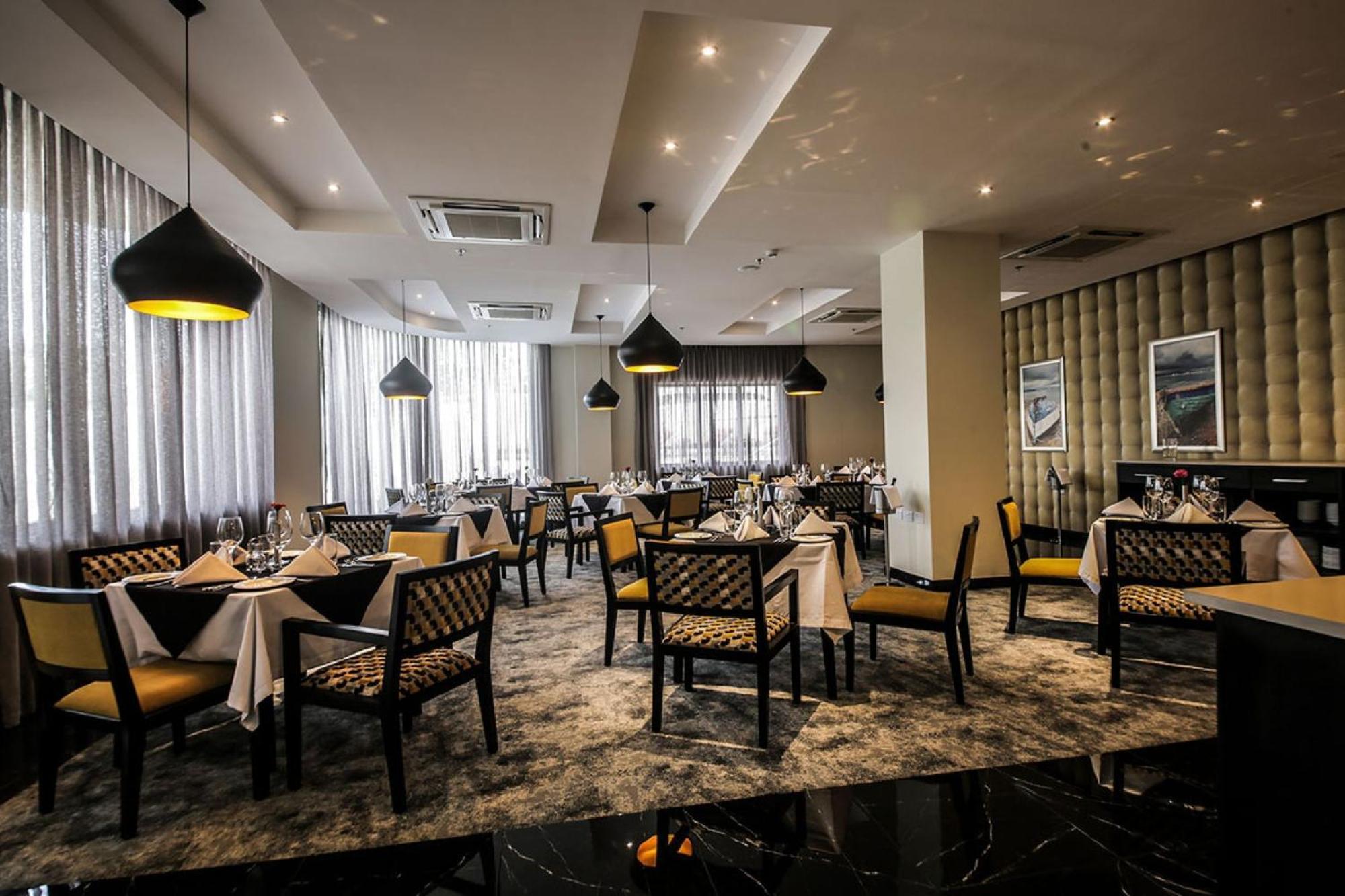 Room In Lodge - The Providence Hotel By Mantis Ikeja Exteriér fotografie